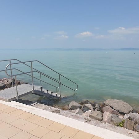 Balaton Lakeside Residence Siófok Eksteriør billede